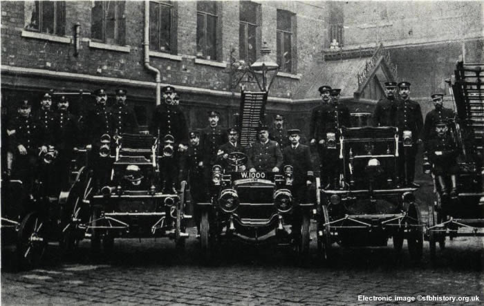 Photo showing first motorised vehicle